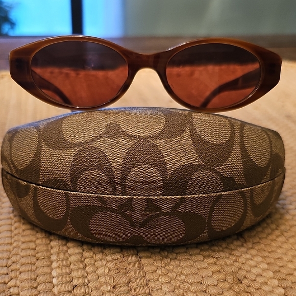 Coach Tortoise Oval Sunglasses And Hard Case Signature S414 Tor Women Acessories - Picture 1 of 11